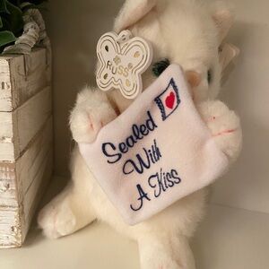 Russ Caress Soft Pet Cat Plush Stuffed Animal “Sealed with a Kiss” Vintage